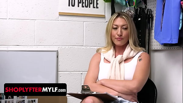 Download Video - Whitney Is An Entitled Woman Who Thinks She Can Get Away With Using A Fake Credit Card To Buy Stuff