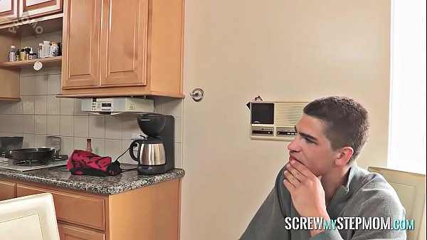 Tricky stepmom got a plan