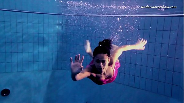 Zlata underwater swimming babe
