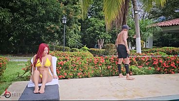 Pool attendant gives his redheaded boss a blowjob outdoors - Brandon Cruz & Alejandra Palacios