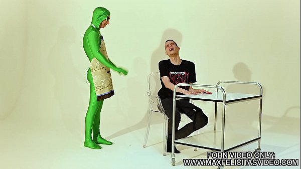 ANALIZATOR THE FIRST PORN MOVIE WITH AN ALIEN