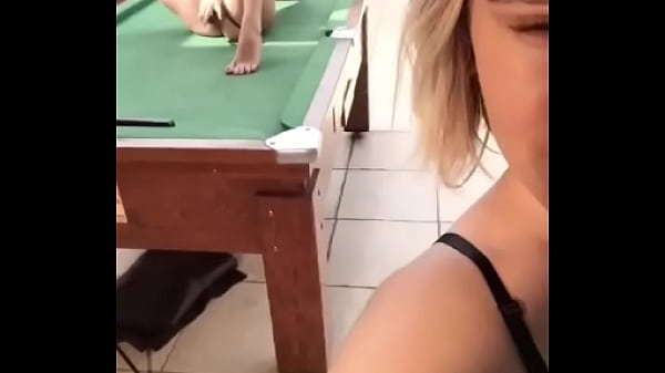 Gostosa se mostrando