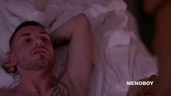 DzFucke entre dans la chambre pour baiser Madness