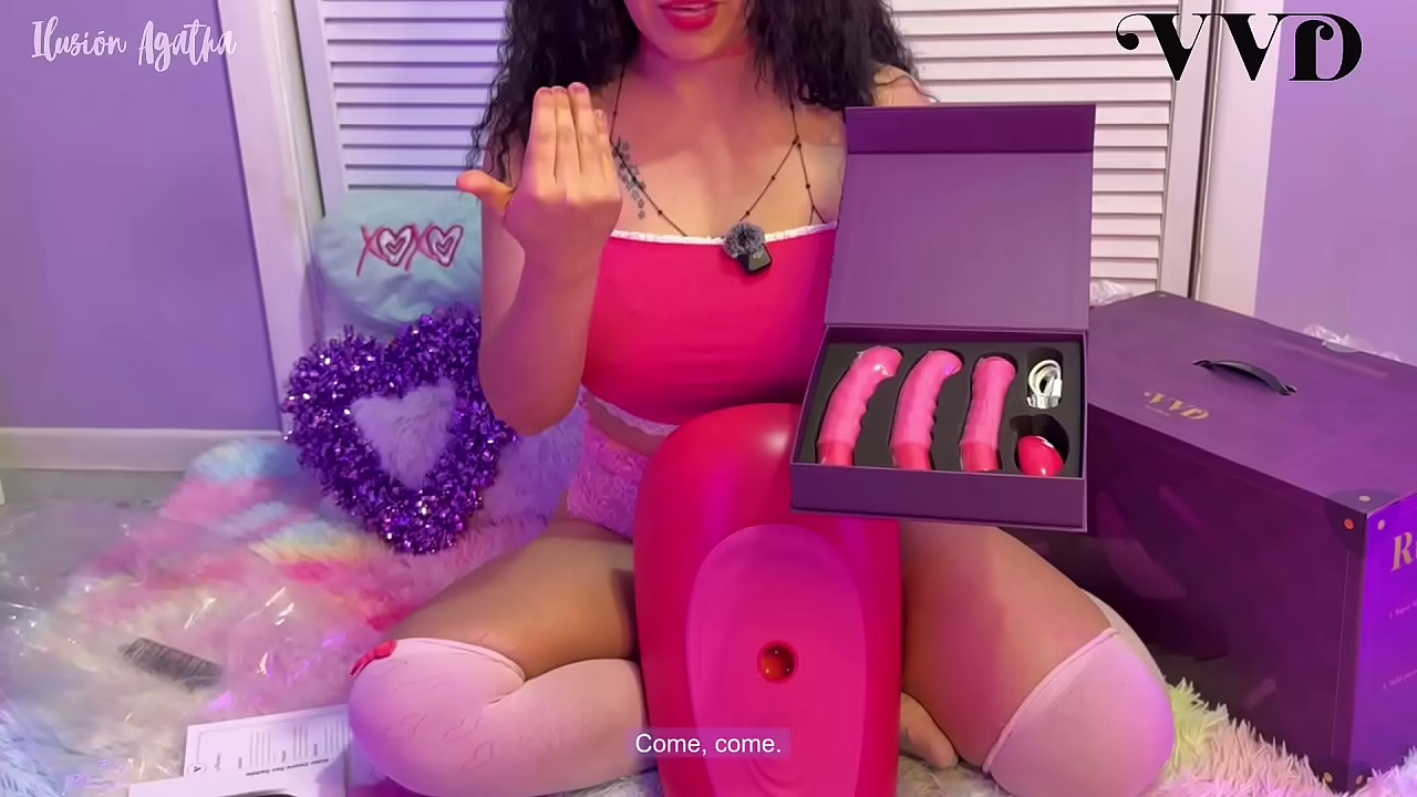 Montando mi juguete m&aacute_s nuevo hasta el orgasmo | me vengo a chorros | rese&ntilde_a completa