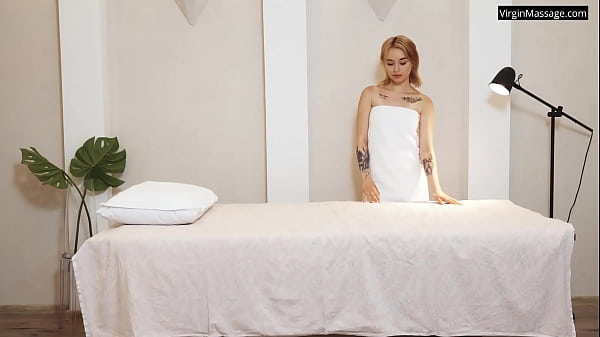 Enjoys how Enzo Barre gets first time massage