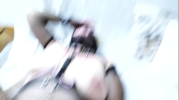 Fart and Squirting Milf