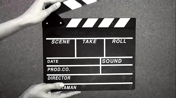 Mi cu&ntilde;ado y la rubia guapa follan en el monte.