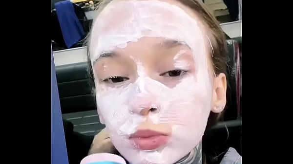 Mia elke