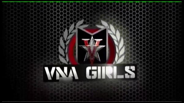 Sexy Vegas Bubble Bath! Maxine X Works On That Asian Cunt!