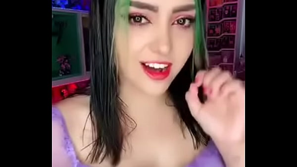 A arigameplays se le ve un pezon