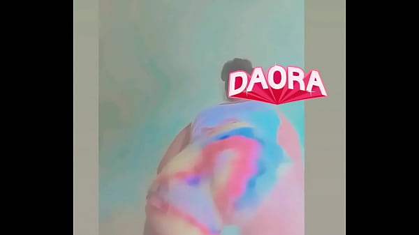 young girl dancing in short shorts - part2