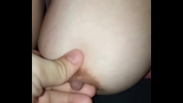 Matyxxx7 - empezamos viendo porno y me empieza a masajear la verga hasta que me termina deslechando toda la verga