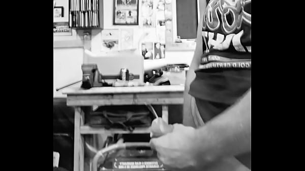 Download Video - Viral cumshot