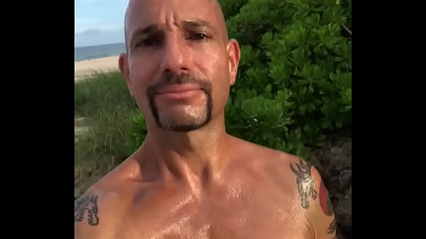 thumb beach body