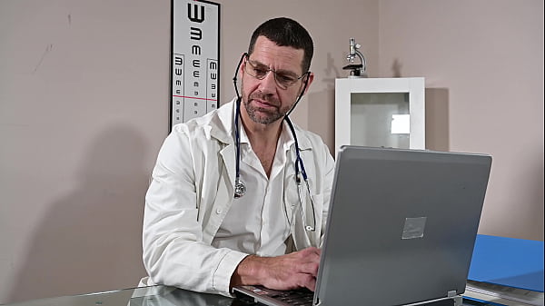 Lustful Patient Tiffany Tatum Takes Anal Pounding From Dirty Doctor GP2880
