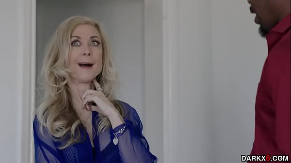 Download Video - Isiah Maxwell hard romping a milf pussy doggystyle&excl;