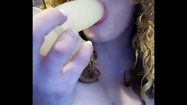 Itsallybitch21 succing 9 inch toy or trying lol