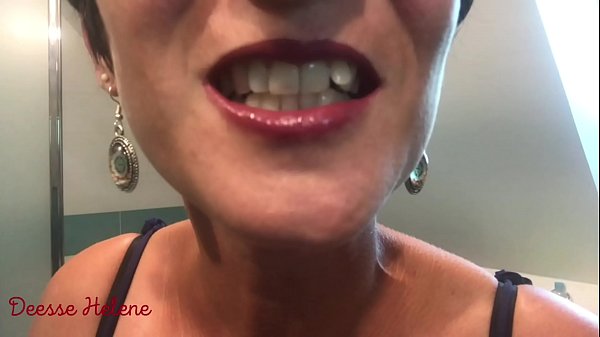 Vends ta culotte - ASMR Mouth Goddess Hélène en