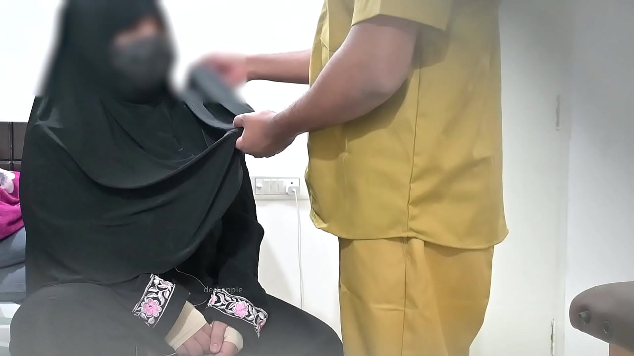 Hijab lady boobs checked by a doctor XVIDEOS COM 
