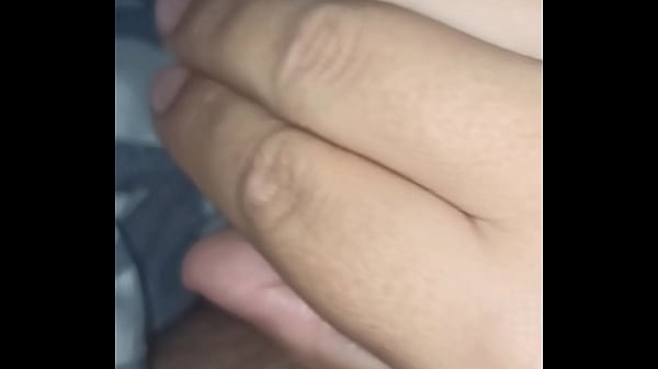 Download Video - Hetero caliente se masturba imaginando la verga que se comi&oacute; en la tarde