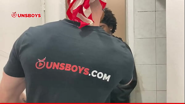 Macho hetero casado Comeu outro macho - Complet...