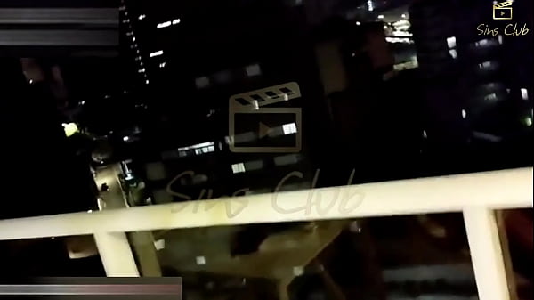 Download Video - Uma verdadeira cena cuckold onde o marido grava a esposa sendo arrebentada por 24cm de rola grossa - Sonho de todo corno &eacute; ver sua esposa feliz com rolas grandes e grossas arrombando elas