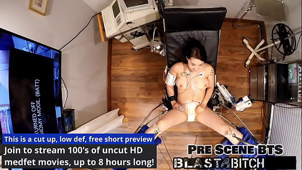 Mina Moon's Pussy Gets Blasted With Cum