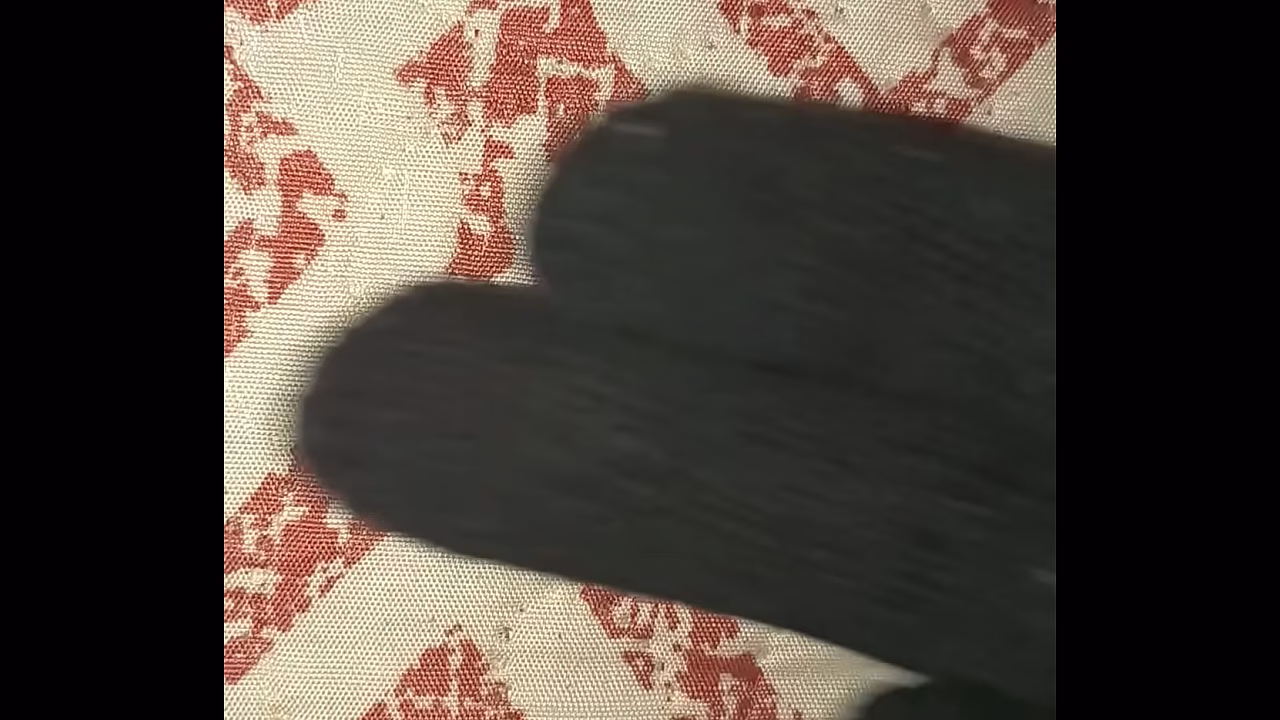 Metendo no meu cuzinho