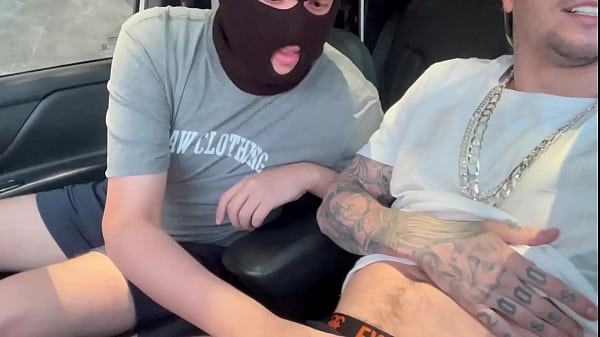 Cliente Novinho Me Mamou No Carro