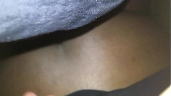 thumb quickie outside