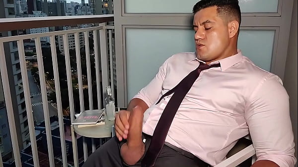 YURI GA&Uacute;CHO - BOSS JERK OFF