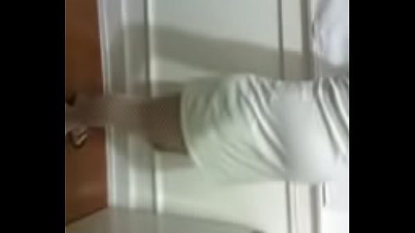 thumb my legs