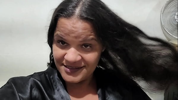 Bunda grande buceta peluda . Paty Butt