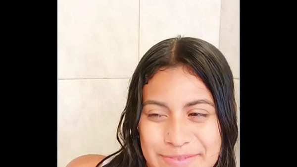 Mary Yulitza wet shirt