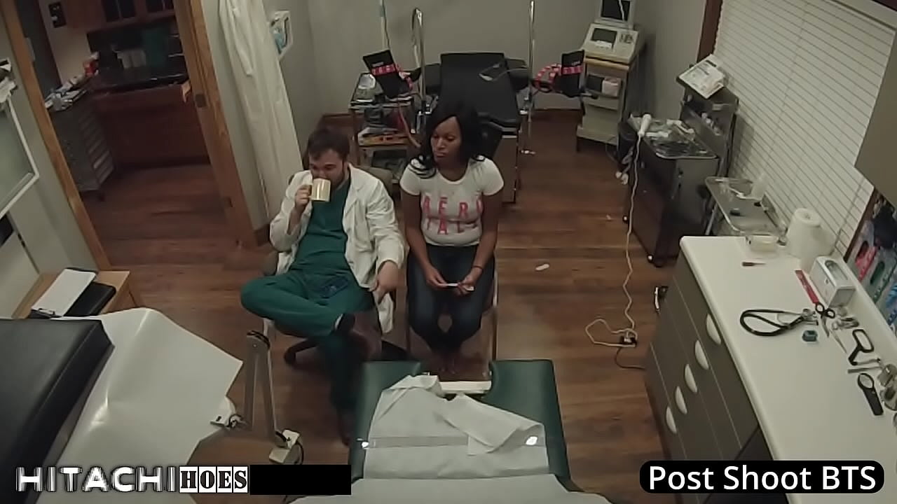 Estudiante de primer año recibe orgasmo Hitachi obligatorio de un médico en Tampa - Tori Sanchez
                    black vibrator booty latex moaning humiliation fetish close up tanned gloves big tits black hair medical natural tits real orgasm long hair sex toy anal fingering magic wand ass spreading gaping pussy multiple orgasms orgasm control wide hips shaved pussy hair muchos negros