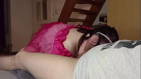 Busty stepdaughter offer her wet mouth for use HD