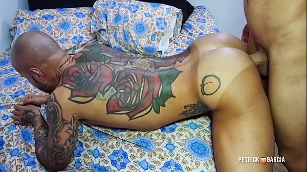 Novinho Dotado 25cm fode gostoso o passivo do r...