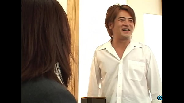 captured by her classmates and becomes a slave for using sex toys