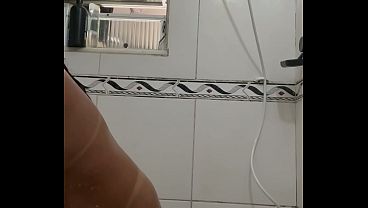 Young girl loses her cell phone and a video of her taking a shower ends up on the internet.