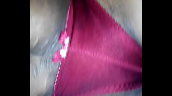 Femme Donnant Pour Le Mari