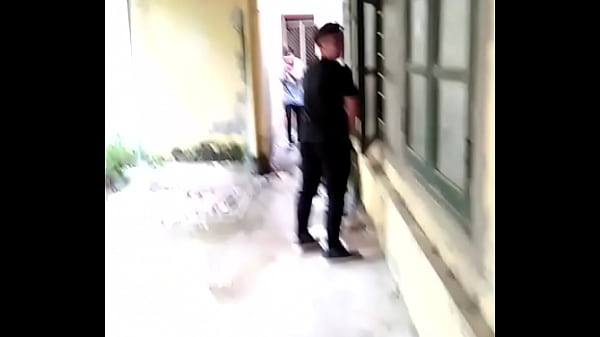  Đái Bậy