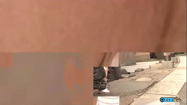 She spreads her legs for two guys who toy with her and take their facial