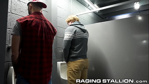 Download Video - Muscled Hunk Takes A Big Cock To The Ass At Glory Hole - Raging Stallion