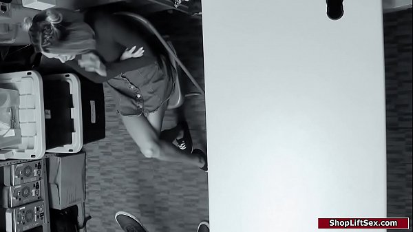 Officer bangs blonde thief on his table