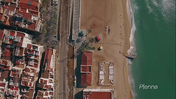 Amanda Borges & Ariella Ferraz &ndash; Lesbian Poolside Pleasure in 4K 60FPS - Deluxe Edition