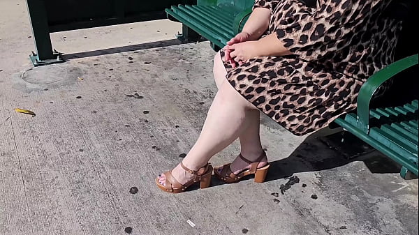 Download Video - Beautiful woman got convinced by stranger at bus stop&comma; then taken Home&comma; fucked and filled with cum