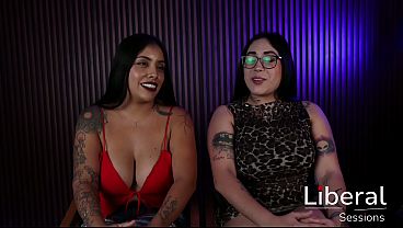 THEY FUCK THE ASS OF A BIG-BREASTED GIRL IN A GROUP SEX