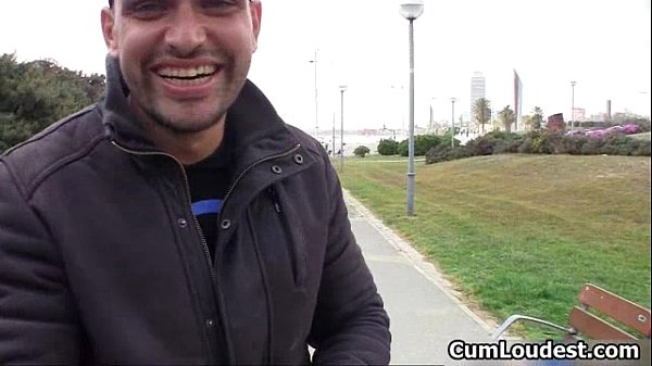 Sexy brunette babe gets horny showing