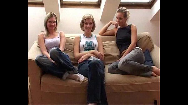 thumb beautiful lesbians