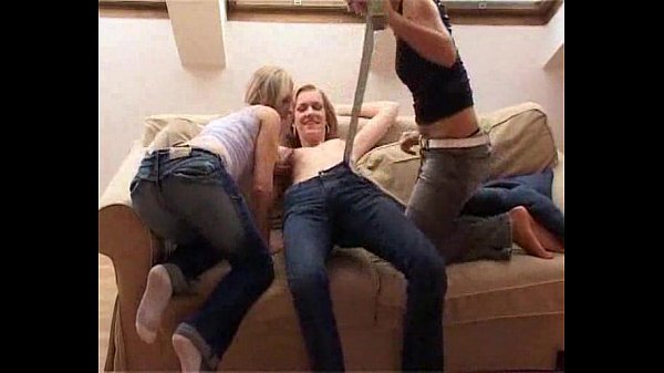 thumb beautiful lesbians